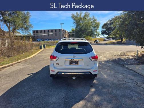 2015 Nissan Pathfinder SL