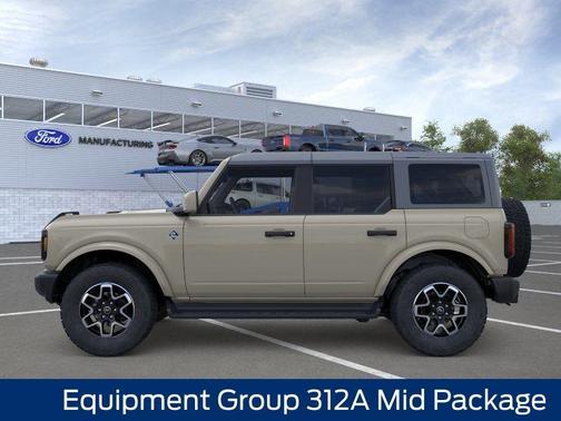 Desert Sand 2026 Ford Bronco Outer Banks