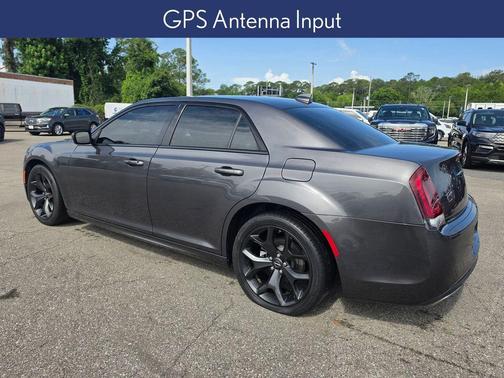 Granite Crystal Clearcoat Metallic 2022 Chrysler 300 Touring L