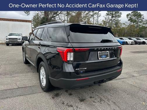 Agate Black Metallic 2025 Ford Explorer Active
