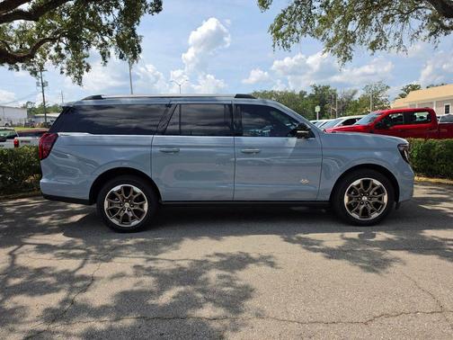 Glacier Gray Metallic 2027 Ford Expedition Max King Ranch