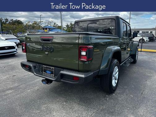 2023 Jeep Gladiator Sport