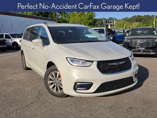 2021 Chrysler Pacifica Touring-L