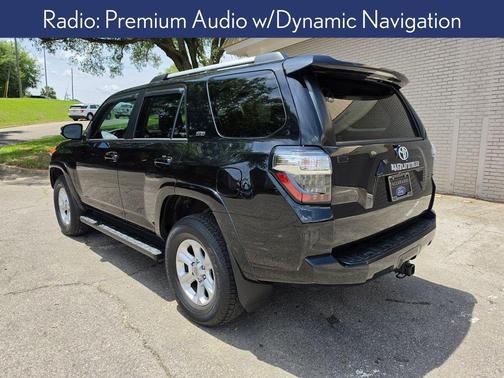 Midnight Black Metallic 2021 Toyota 4Runner SR5 Premium
