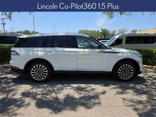 White Metallic 2022 Lincoln Aviator Reserve RWD