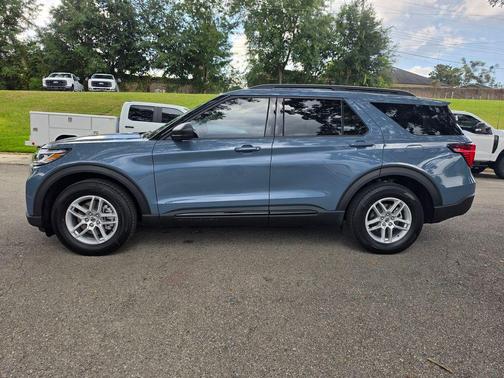 Vapor Blue Metallic 2026 Ford Explorer Active