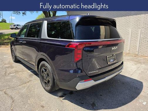 Deep Chroma Blue 2025 Kia Carnival LXS