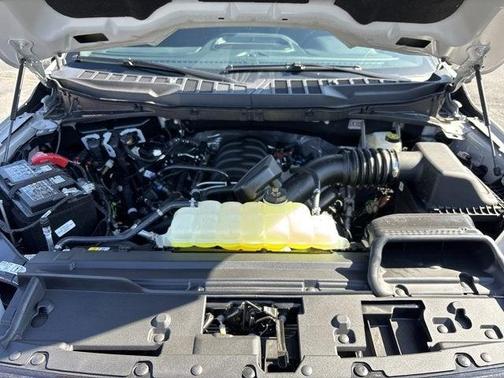 Avalanche 2026 Ford F-150 XLT