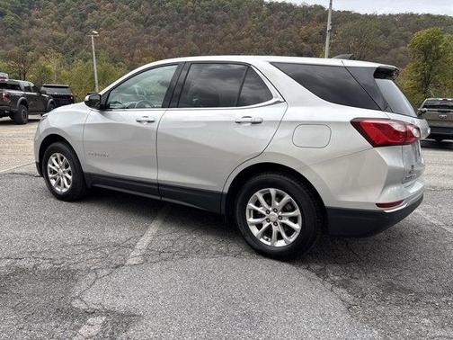 Silver Ice Metallic 2019 Chevrolet Equinox 1LT