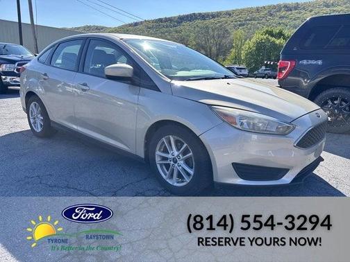 Gold 2018 Ford Focus SE