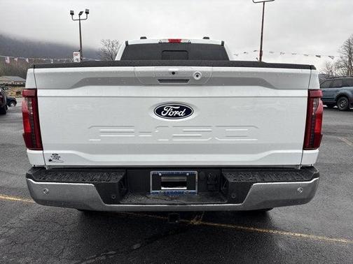 Oxford White 2026 Ford F-150 XLT
