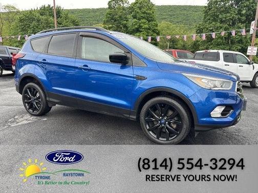 Blue 2019 Ford Escape SE