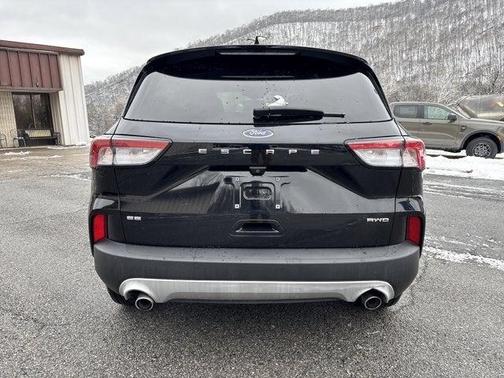 Agate Black Metallic 2020 Ford Escape SE