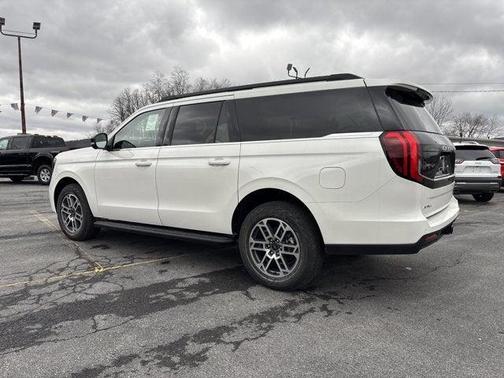 Star White 2026 Ford Expedition Max Active