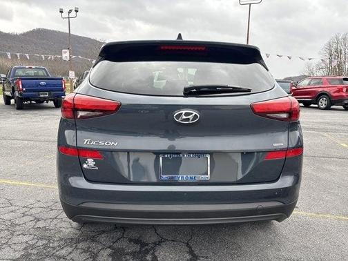 Black Noir Pearl 2019 Hyundai TUCSON SE