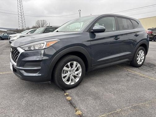 Black Noir Pearl 2019 Hyundai TUCSON SE