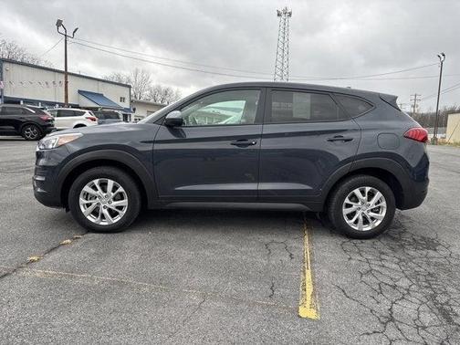 Black Noir Pearl 2019 Hyundai TUCSON SE