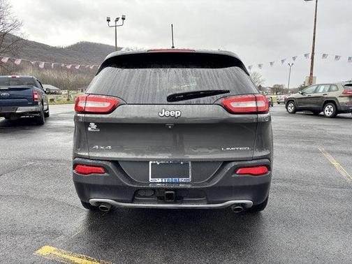 Granite Crystal Clearcoat Metallic 2014 Jeep Cherokee Limited