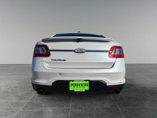 2010 Ford Taurus SHO