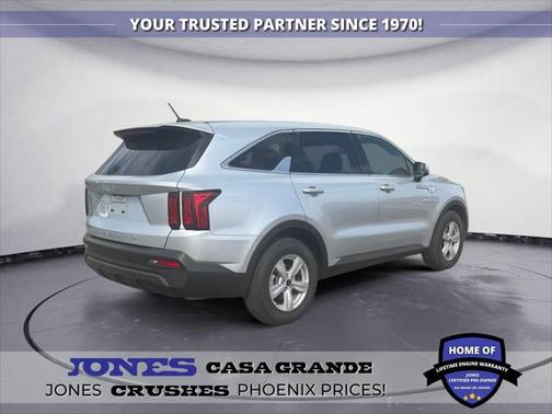 2022 Kia Sorento LX