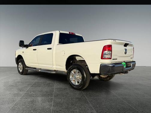 2023 RAM 2500 Big Horn Crew Cab 4x4 6'4' Box