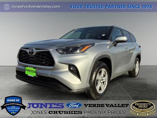 2024 Toyota Highlander LE