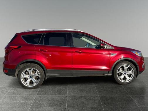 RUBY RED METALLIC TINTED CC 2019 Ford Escape TITANIUM