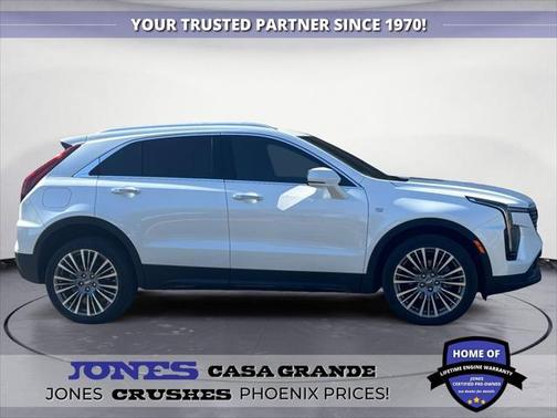2024 Cadillac XT4 Premium Luxury