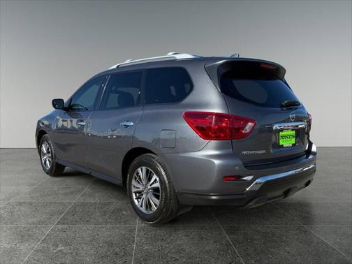 2019 Nissan Pathfinder S