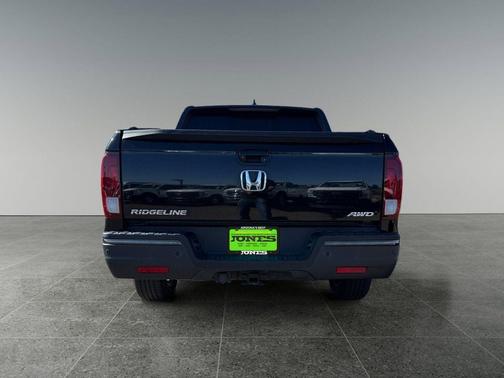 2019 Honda Ridgeline BLACK EDITION