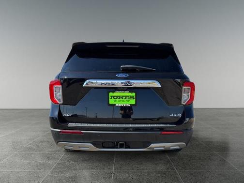AGATE BLACK METALLIC 2023 Ford Explorer XLT