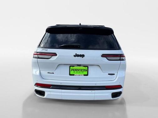 Bright White Clearcoat 2023 Jeep Grand Cherokee SUMMIT