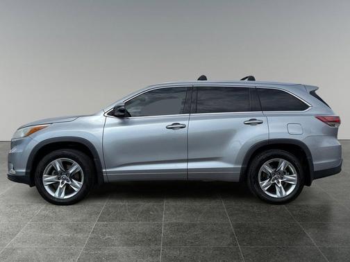 2016 Toyota Highlander Limited Platinum
