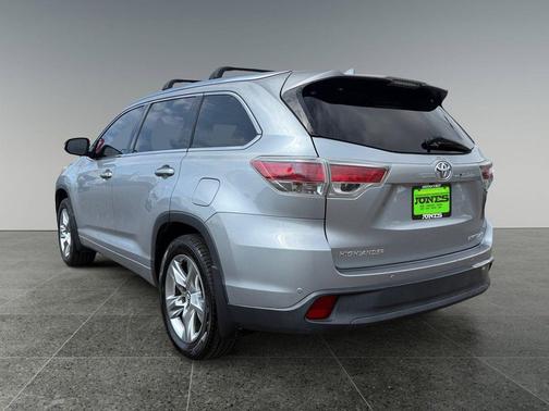 2016 Toyota Highlander Limited Platinum