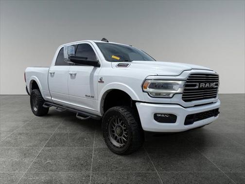 2022 RAM 2500 Laramie Crew Cab 4x4 6'4' Box