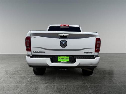 2022 RAM 2500 Laramie Crew Cab 4x4 6'4' Box