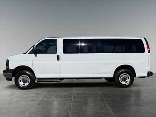 2019 GMC Savana 3500 LT