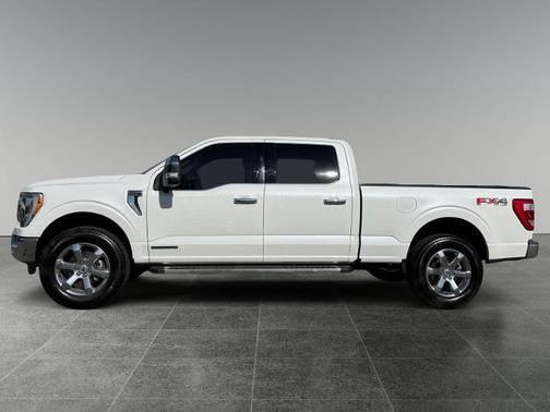 STAR WHITE METALLIC TRICOAT 2022 Ford F-150 LARIAT
