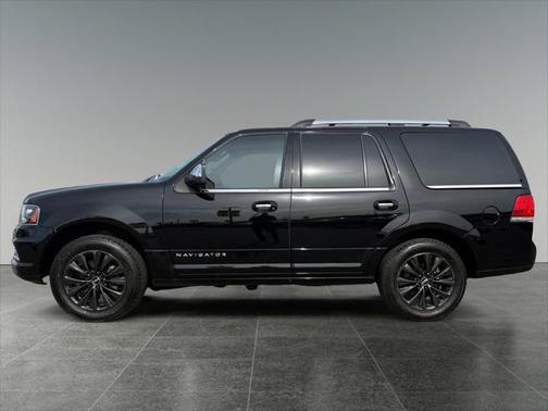 2017 Lincoln Navigator Select