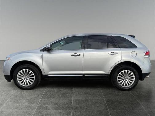 2015 Lincoln MKX Base