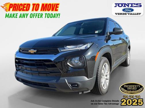 Mosaic Black Metallic 2023 Chevrolet Trailblazer LS