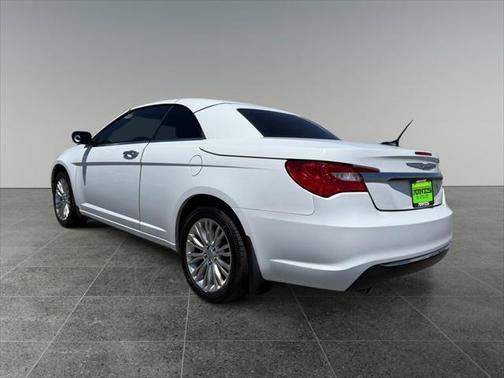 2011 Chrysler 200 Limited
