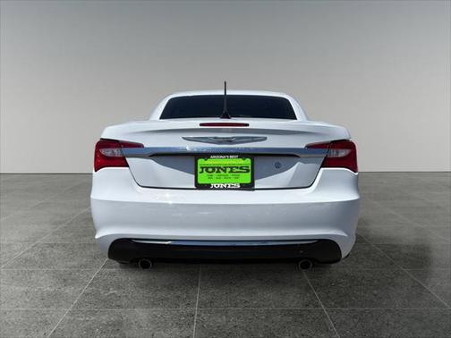 2011 Chrysler 200 Limited