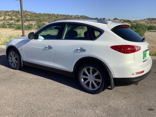 2015 INFINITI QX50 Journey