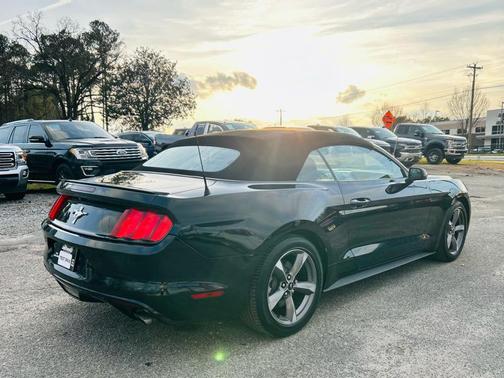 2015 Ford Mustang V6