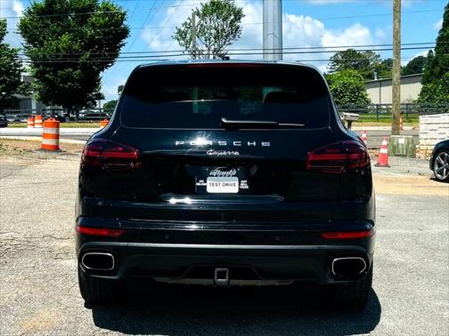 2016 Porsche Cayenne Base