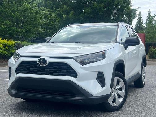 Super White 2020 Toyota RAV4 LE