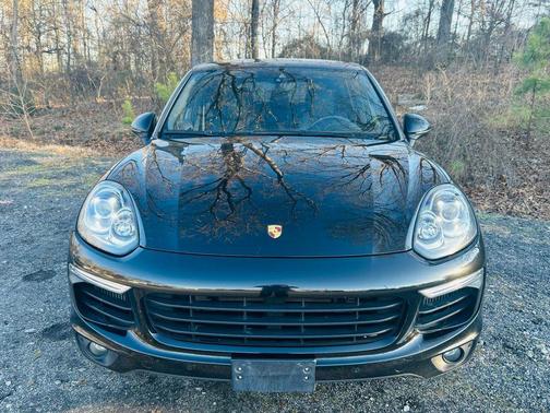 2016 Porsche Cayenne Cayenne
