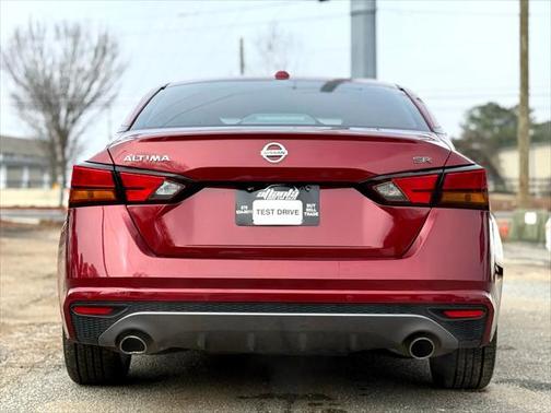 2021 Nissan Altima SR FWD