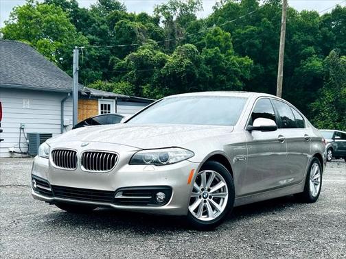 2015 BMW 528 4dr Sdn 528i RWD